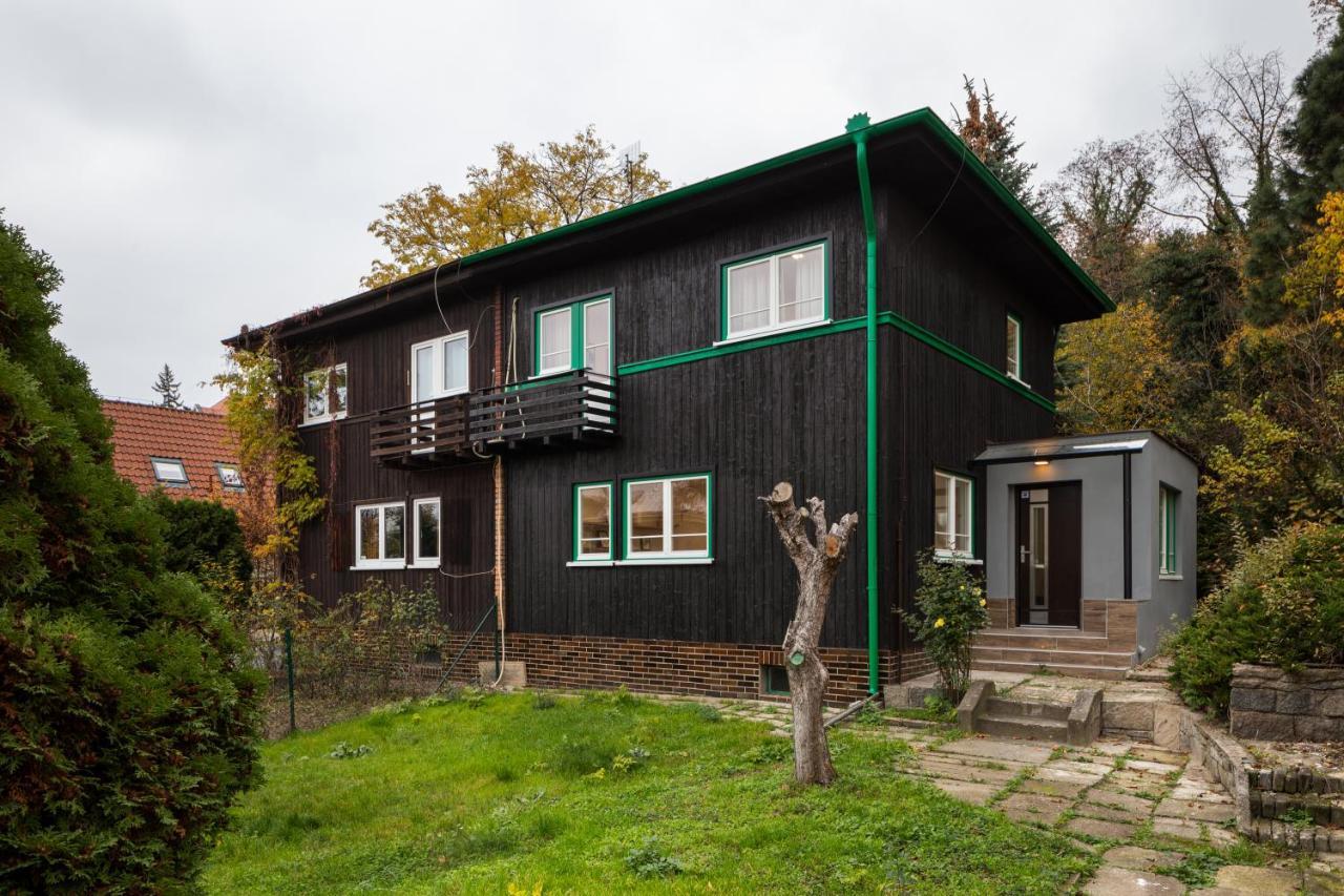 Minimalistic House In Vinohrady By Prague Days Exterior photo